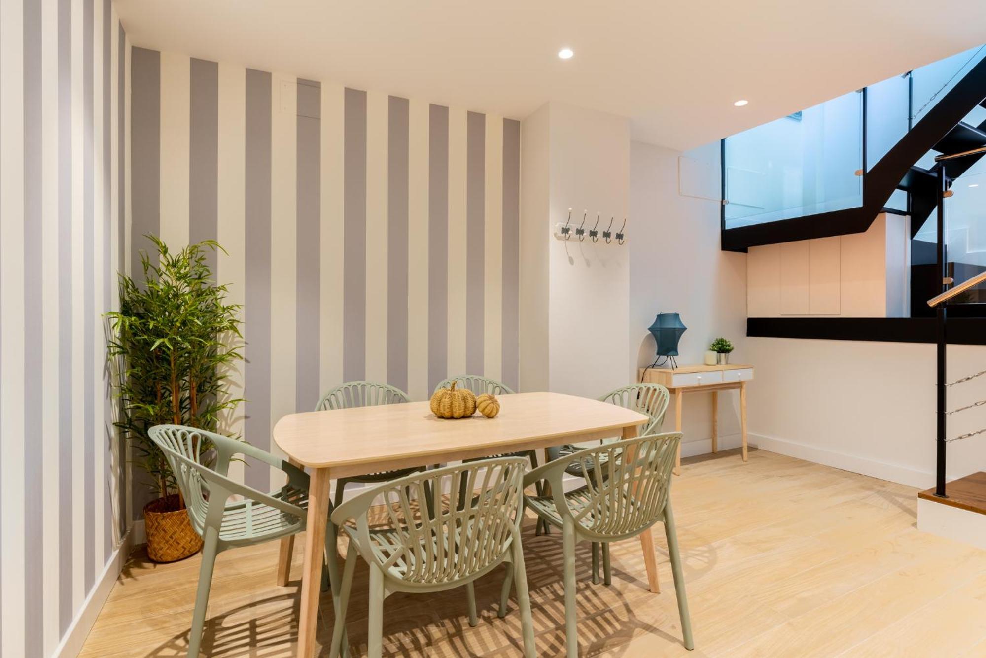 Santa Barbara Central Suites, Sevilla Dış mekan fotoğraf